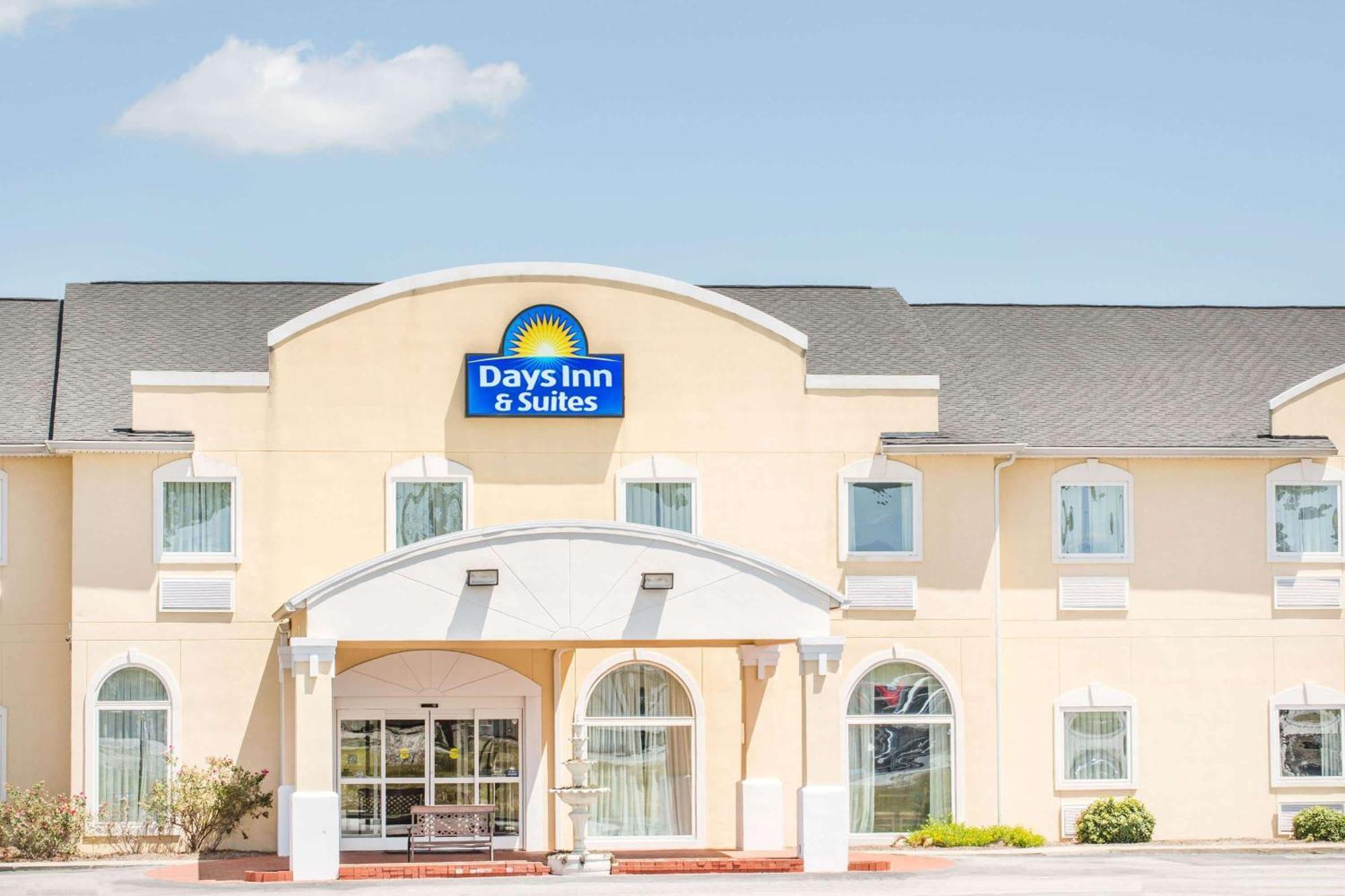 Days Inn & Suites By Wyndham Swainsboro Exteriör bild
